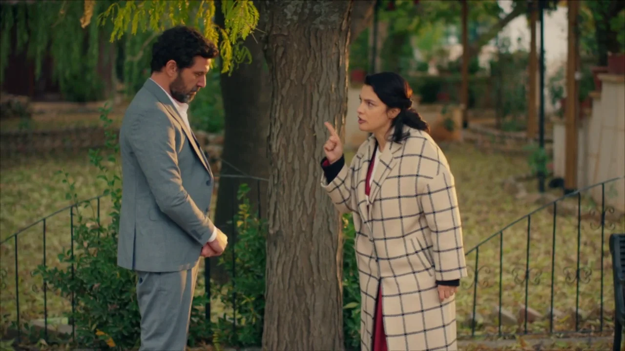 Zehra y Mahfuz, cara a cara: "Reyyan ya tiene padre"