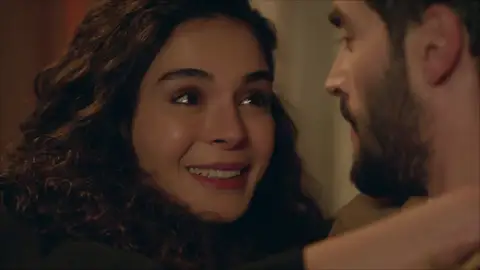 "Estoy embarazada": Reyyan deja sin palabras a Miran "Estoy embarazada": Reyyan deja sin palabras a Miran