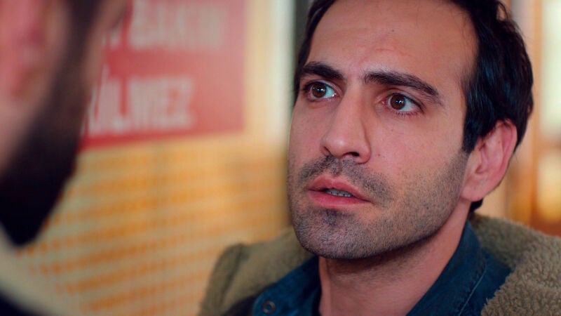 Demir descubre atónito quién disparó a su padre