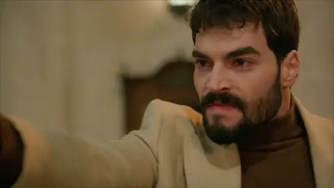 "¿Por qué está vacía la tumba de mi madre?": Miran exige respuestas "¿Por qué está vacía la tumba de mi madre?": Miran exige respuestas