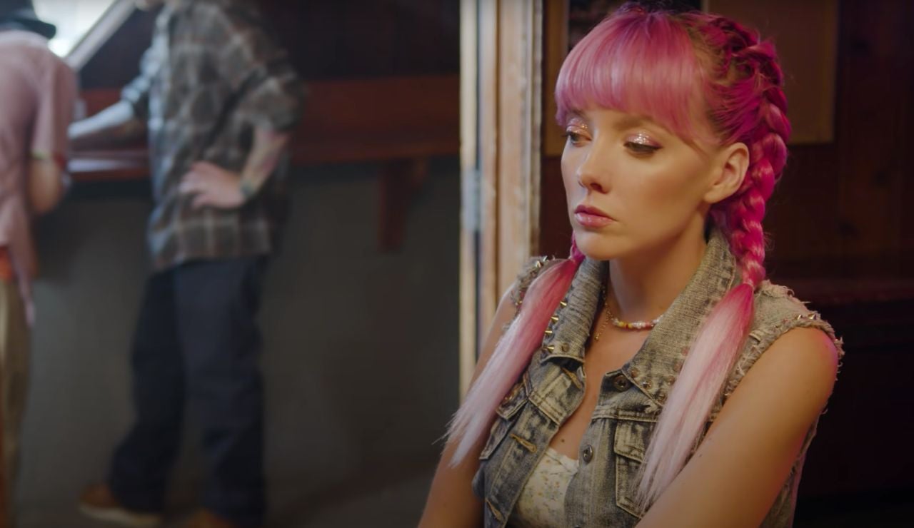 Meredith en el videoclip de 'I don't wanna be touched'