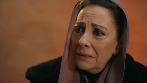 ¿Desvelará Azize el paradero de la hija de Füsun? ¿Desvelará Azize el paradero de la hija de Füsun?