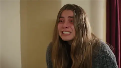 La culpa consume a Yaren: "Cada vez que cierro los ojos veo a Harun" La culpa consume a Yaren: "Cada vez que cierro los ojos veo a Harun"