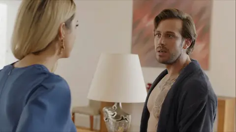 Charly se enfrenta a su esposa La reina soy yo