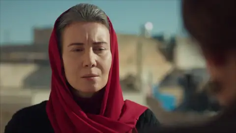 Dilsah y Füsun unen fuerzas contra Azize Dilsah y Füsun unen fuerzas contra Azize