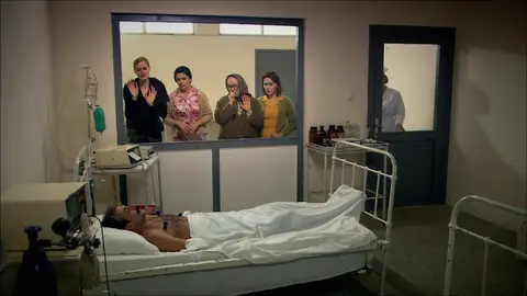 Ali en el hospital Mar de amores