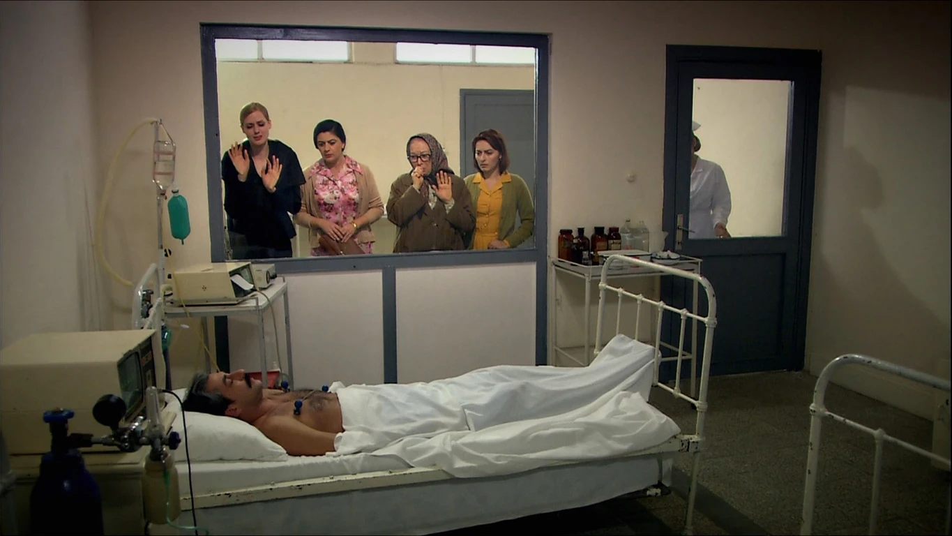 Ali en el hospital Mar de amores