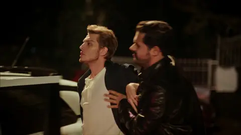 Ozan y Cansu, secuestrados Paramparça. Vidas cruzadas