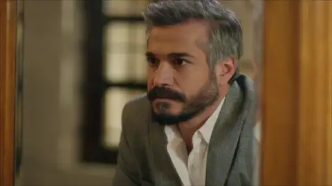 Comienza la guerra entre Miran y Firat por la empresa Aslanbey Comienza la guerra entre Miran y Firat por la empresa Aslanbey