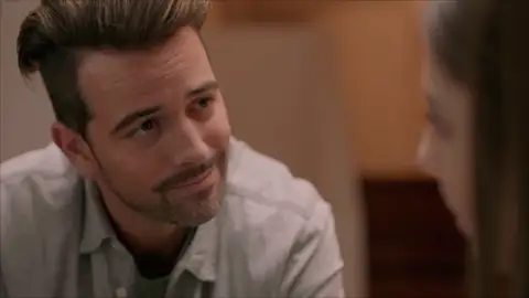 Juanjo se arma de valor y se declara a Yamelí: "Te amo" Juanjo se arma de valor y se declara a Yamelí: "Te amo"