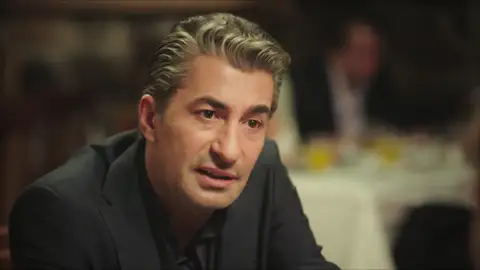 "Me gustaría adoptarte": Cihan le da una nueva oportunidad a Hazal "Me gustaría adoptarte": Cihan le da una nueva oportunidad a Hazal