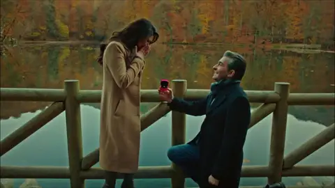 Cihan se declara: "¿Te quieres casar conmigo, Gülseren?" Cihan se declara: "¿Te quieres casar conmigo, Gülseren?"