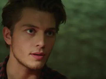 Ozan sospecha de su madre: "Dilara tiene un amante" Ozan sospecha de su madre: "Dilara tiene un amante"