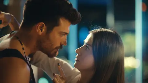 ¿En qué piensa Ezgi? El hombre equivocado