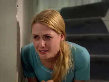 Caroline vuelve para reclamar la custodia de Mustafa   Caroline vuelve para reclamar la custodia de Mustafa