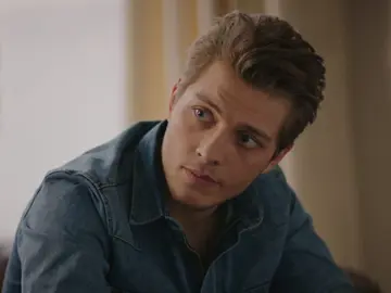 Ozan sospecha sobre el embarazo de Dilara Ozan sospecha sobre el embarazo de Dilara