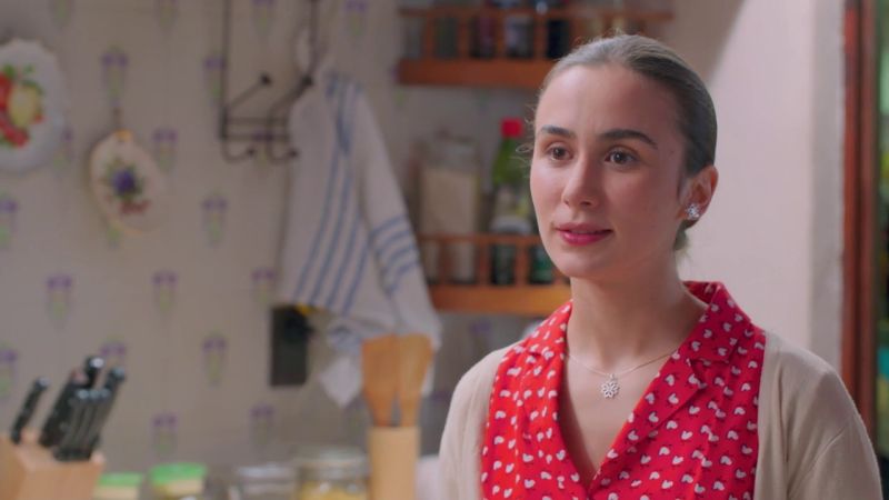 Dafne ni se imagina quién será el primer alumno de sus clases de inglés