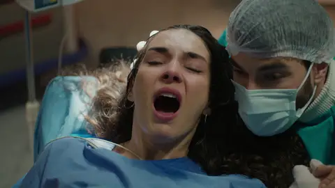 Reyyan se pone de parto dos meses antes de lo previsto Reyyan rompe aguas justo dos días antes de someterse al tratamiento que podría salvarle la vida.