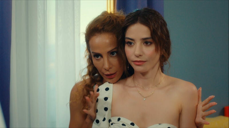 Las ilusiones de Ezgi antes de quedar con Serdar
