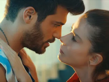 Ezgi y Özgur Ezgi y Özgur