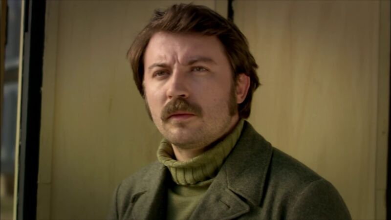 Ahmed descubre a través de Hakan la verdadera situación de Berrin