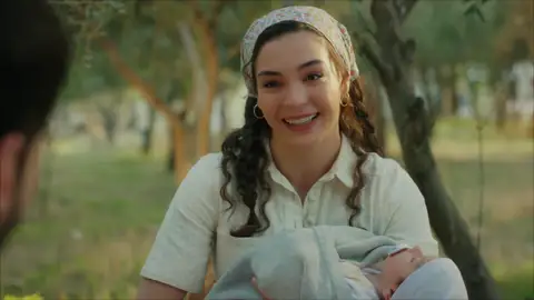 La sorpresa de Miran que enamora de nuevo a Reyyan La sorpresa de Miran que enamora de nuevo a Reyyan