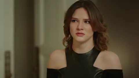 Cihan echa de casa a Hazal Cihan echa de casa a Hazal