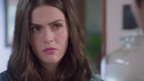 "Con esto te acabas de ganar mi odio", Eduardo le da un golpe muy bajo a Ariadna. Que las cosas entre Eduardo y Ariadna no iban a volver a ser igual estaba claro, pero que él sería capaz de jugar tan sucio parecía impensable...