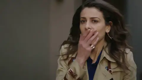 ¿Se habrá convertido Dilara en una asesina? Dilara está decidida a acabar con la relación de su hijo y Candan, sea como sea, y la cosa se le va de las manos.