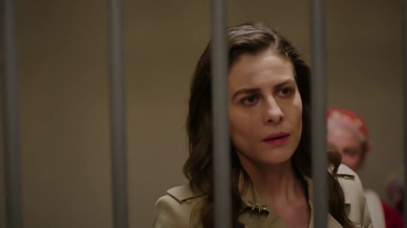 Dilara es arrestada 