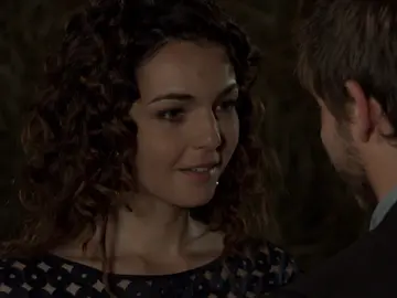 Giorgio le vuelve a pedir matrimonio a Chiara Giorgio le vuelve a pedir matrimonio a Chiara