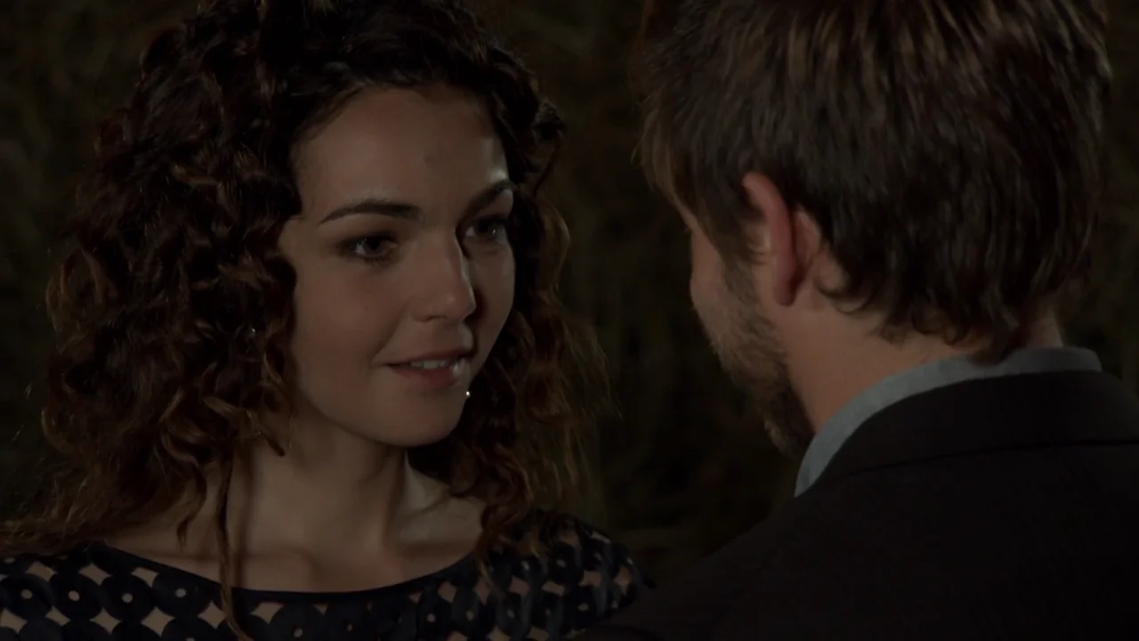 Giorgio quer&iacute;a pedirle matrimonio a Chiara como es debido, pero ella tiene un secreto muy grande que deber&iacute;a confesarle...