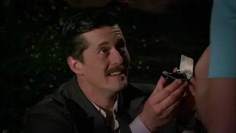 Aylin le da el sí quiero, otra vez, a Soner Soner le ha vuelto a pedir matrimonio a Aylin y el momento no podría haber sido más bonito y emotivo.