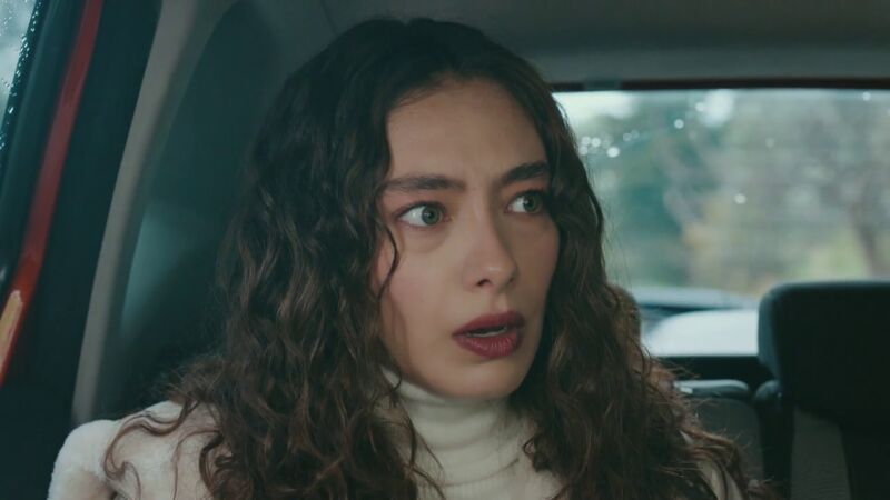 Nare vuelve a ser asaltada mientras intenta avisar a Gediz y Sancar