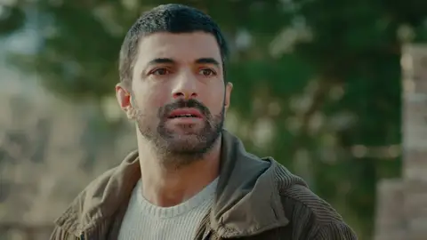 Melek vuelve a renegar de ser hija de Sancar delante de su tía Melek vuelve a renegar de ser hija de Sancar delante de su tía