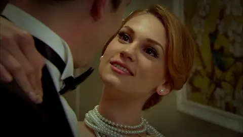 Aylin y Soner viven su momento más feliz en su boda Aylin y Soner viven su momento más feliz en su boda