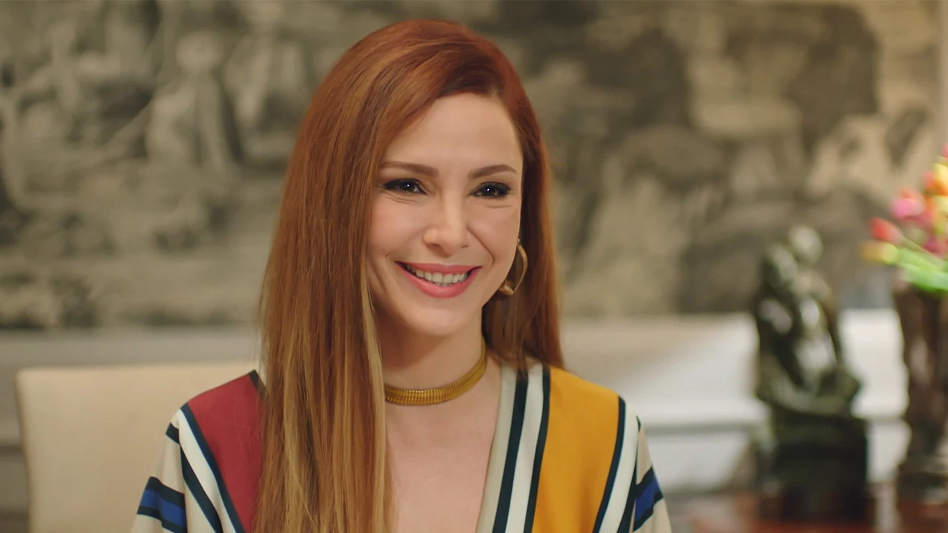 Ella es Asuman, la hermana de Dilara Paramparça: Vidas cruzadas