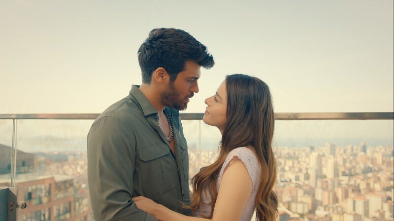 Ha llegado el momento de tomar decisiones importantes para Özgur y Ezgi