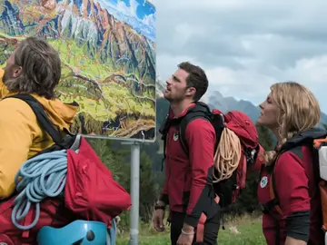 El equipo de rescate da con la cabaña en la que se refugia la secuestradora El equipo de rescate da con la cabaña en la que se refugia la secuestradora