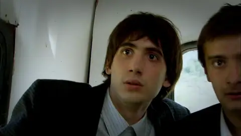 Osman y sus amigos se meten en un lío inesperado Osman y sus amigos se meten en un lío inesperado