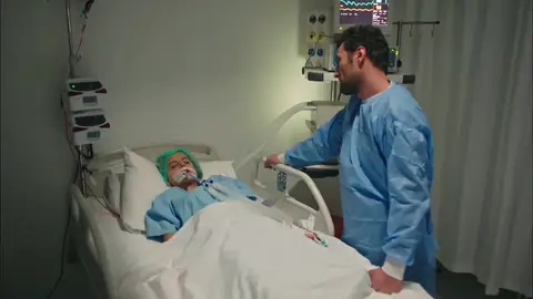 Deniz le suplica a Cansu que se despierte: "Mi amor, despierta por favor" Deniz le suplica a Cansu que se despierte: "Mi amor, despierta por favor"