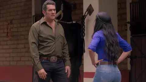 Octavio intenta que Fernanda le perdone pero ella no se deja embaucar Octavio intenta que Fernanda le perdone pero ella no se deja embaucar