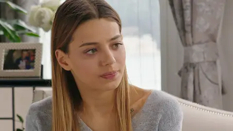 Cansu, deprimida Paramparça: Vidas cruzadas