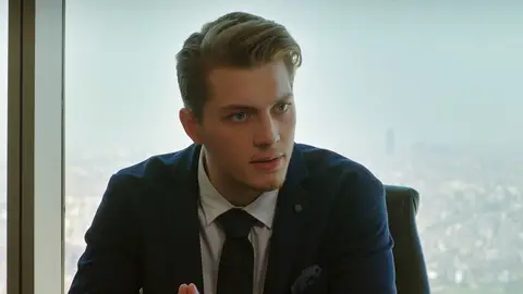 Ozan Paramparça: Vidas cruzadas