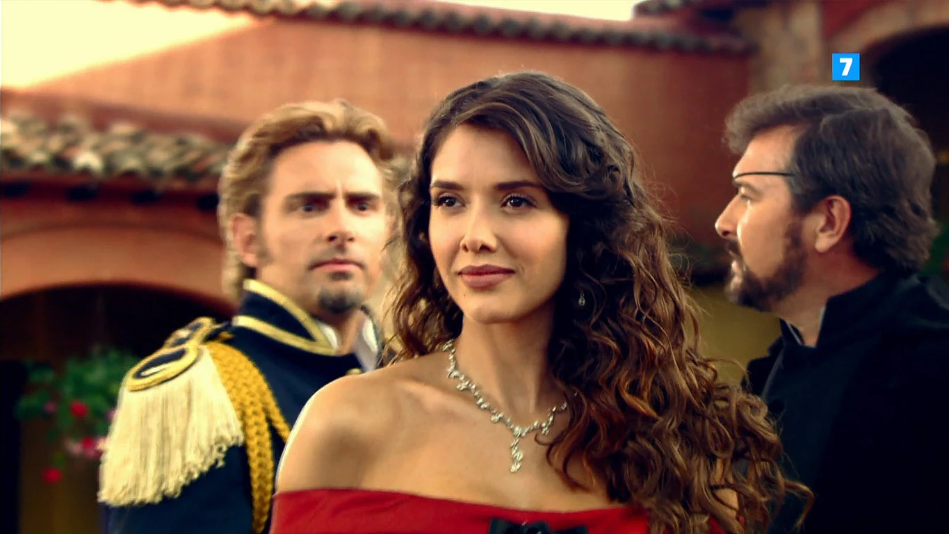 Zorro: La espada y la rosa
