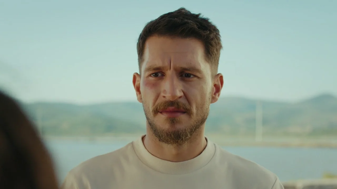 Nare rompe el corazón de Gediz al rechazar sus sentimientos: "No quiero que se rompa vuestra amistad" Nare rompe el corazón de Gediz al rechazar sus sentimientos: "No quiero que se rompa vuestra amistad"