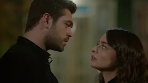 Los fantasmas del pasado evitan que Meryem y Savas se besen Los fantasmas del pasado evitan que Meryem y Savas se besen