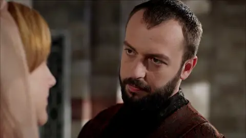 La llegada de Isabel vuelve a enfrentar a Ibrahim y a Hürren La llegada de Isabel vuelve a enfrentar a Ibrahim y a Hürren