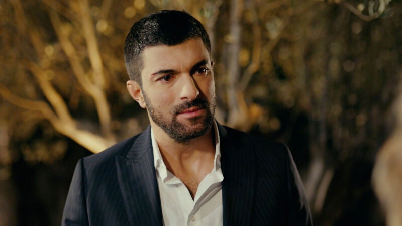 Nare devuelve el anillo de compromiso a Sancar, sellando el fin de su compromiso de matrimonio