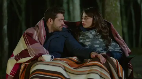 Meryem llora al recordar a su padre: "Me duele que mi padre no pueda conocer a Günes" Meryem llora al recordar a su padre: "Me duele que mi padre no pueda conocer a Günes"